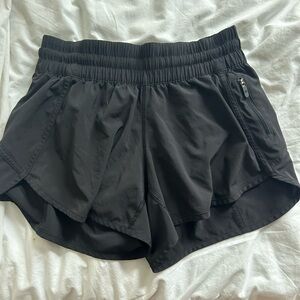 Lululemon Tracker Shorts 4”
